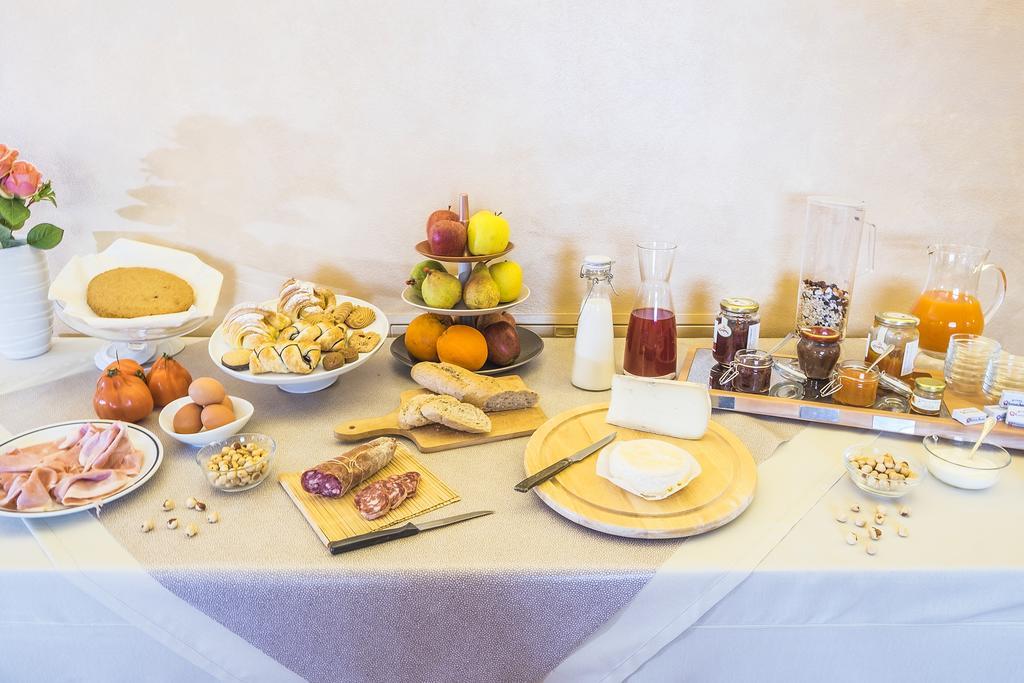 Castagnito Costa Catterina B&B מראה חיצוני תמונה