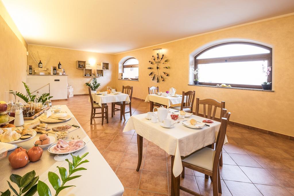 Castagnito Costa Catterina B&B מראה חיצוני תמונה