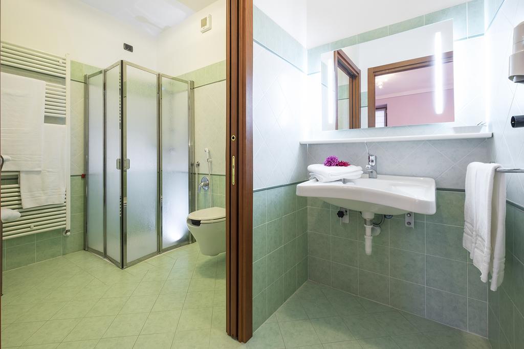 Castagnito Costa Catterina B&B מראה חיצוני תמונה